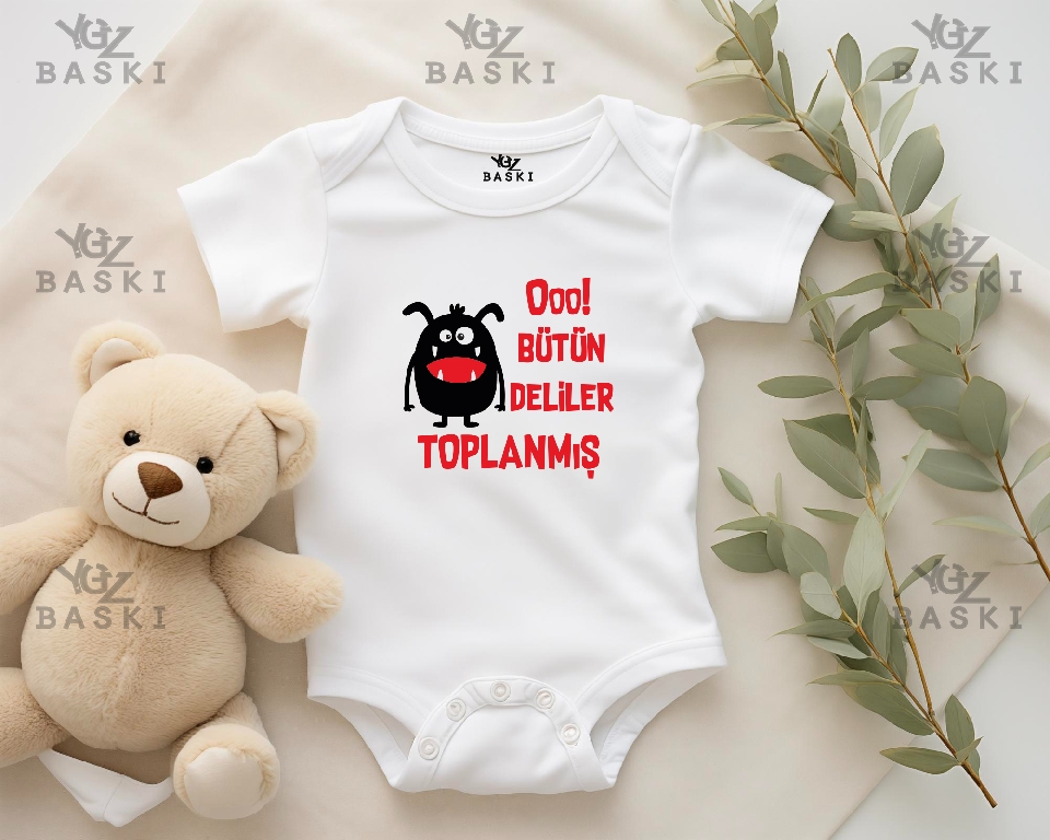 Ooo! Bütün Deliler Toplanmış Baskılı Bebek Zıbını