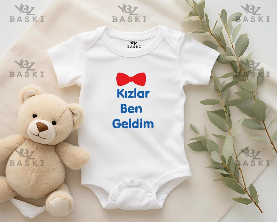 Kızlar Ben Geldim Baskılı Bebek Zıbını